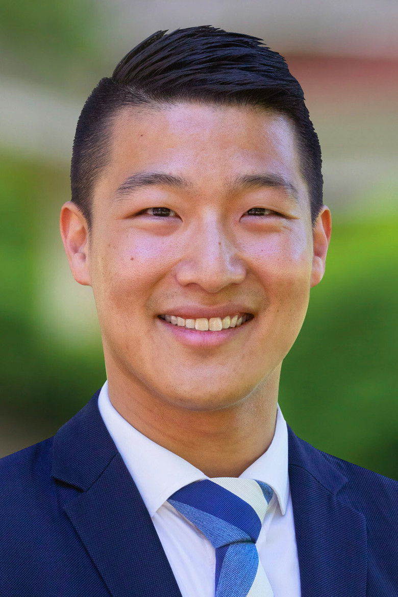 Scott Yung portrait image