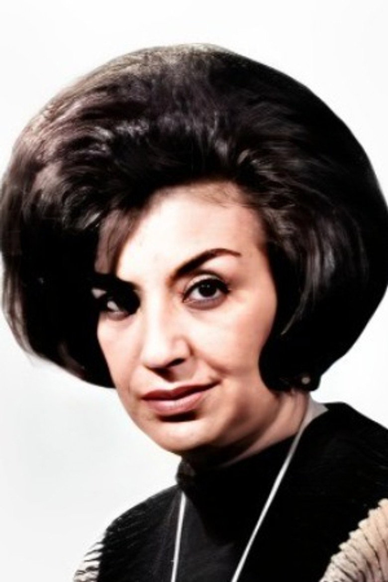 Lourdes Mayer photo 2