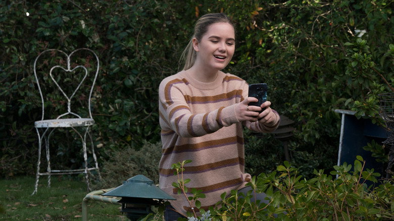 Still from Speechless - Season 3 Episode 15
