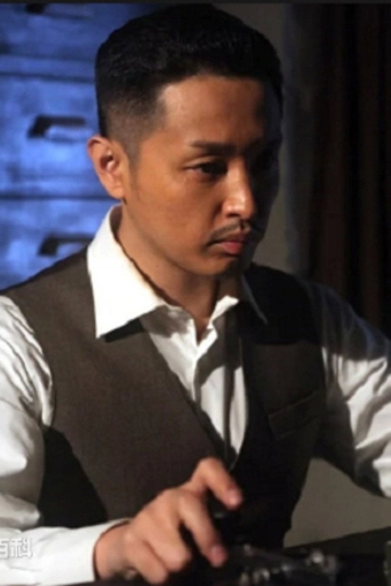 李卓 portrait
