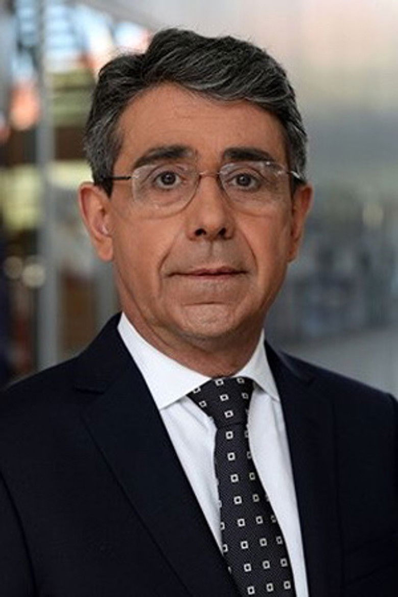 José Gomes Ferreira portrait image