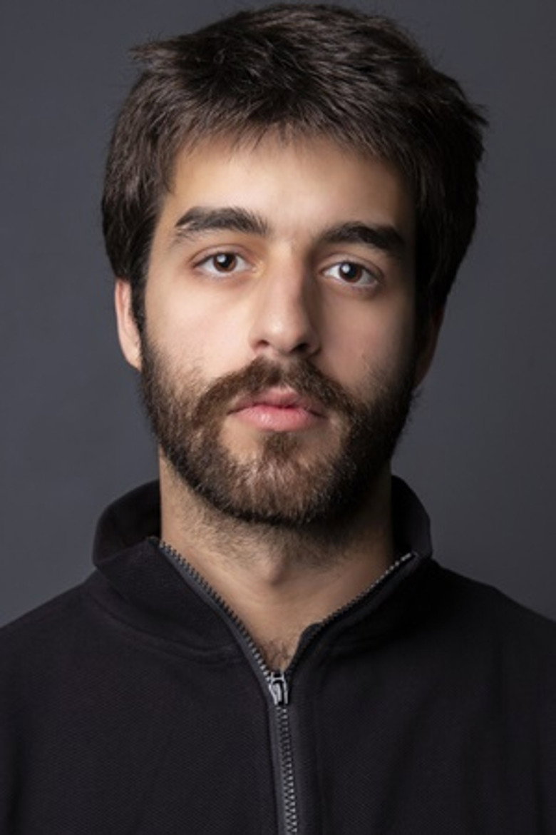 Deco Almeida portrait