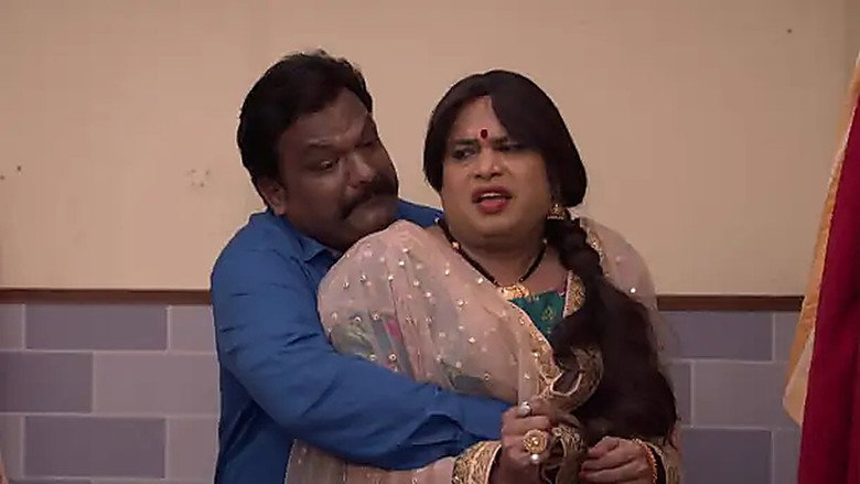 Happu gets a medal - Happu Ki Ultan Paltan