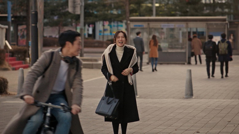 Still from สื่อในสายฝน - ซีซัน 1 ตอน 1
