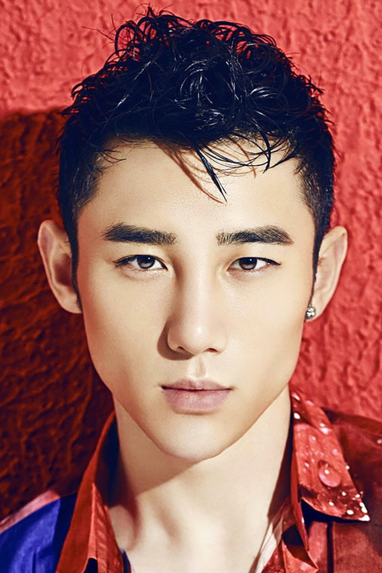 Ding Yi photo 2