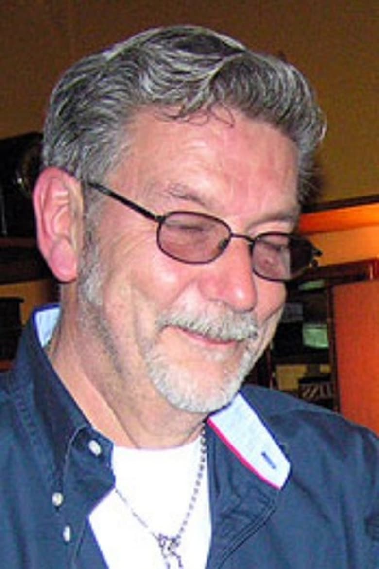 Noël Howard portrait image