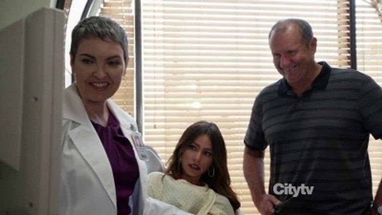 Modern Family S04E03 — Snip episode still