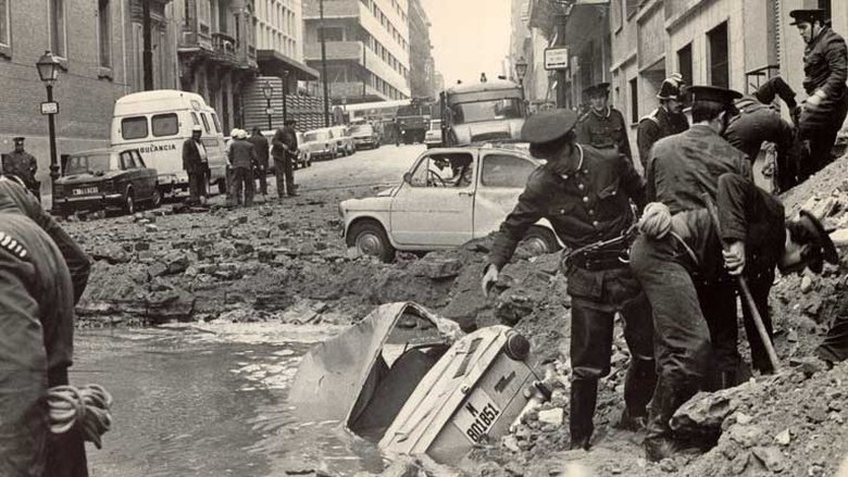 Still image for La transición season 1 episode 1: Episode 1