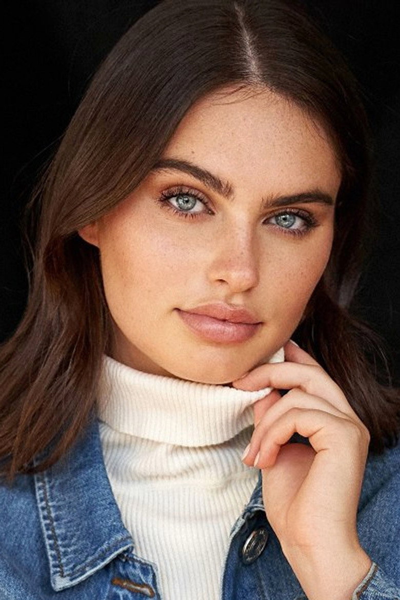 Isabel Crowe portrait