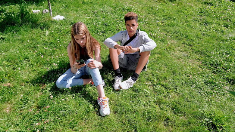 Still image for The Class season 1 episode 24: The mobile thief part 1 Still image for The Class season 1 episode 24: The mobile thief part 1