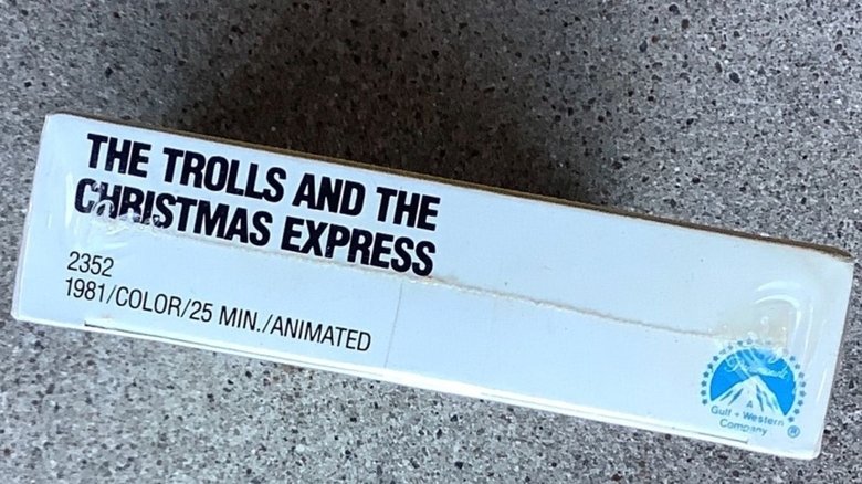 The Trolls and the Christmas Express main backdrop