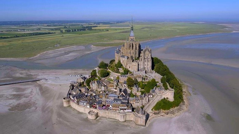 Mont-Saint-Michel : les défis d'une mégastructure unique au monde