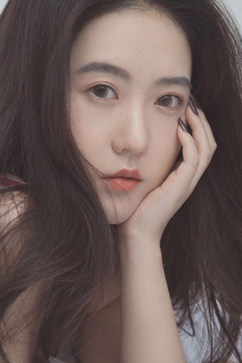 Е Сяо Нань portrait image