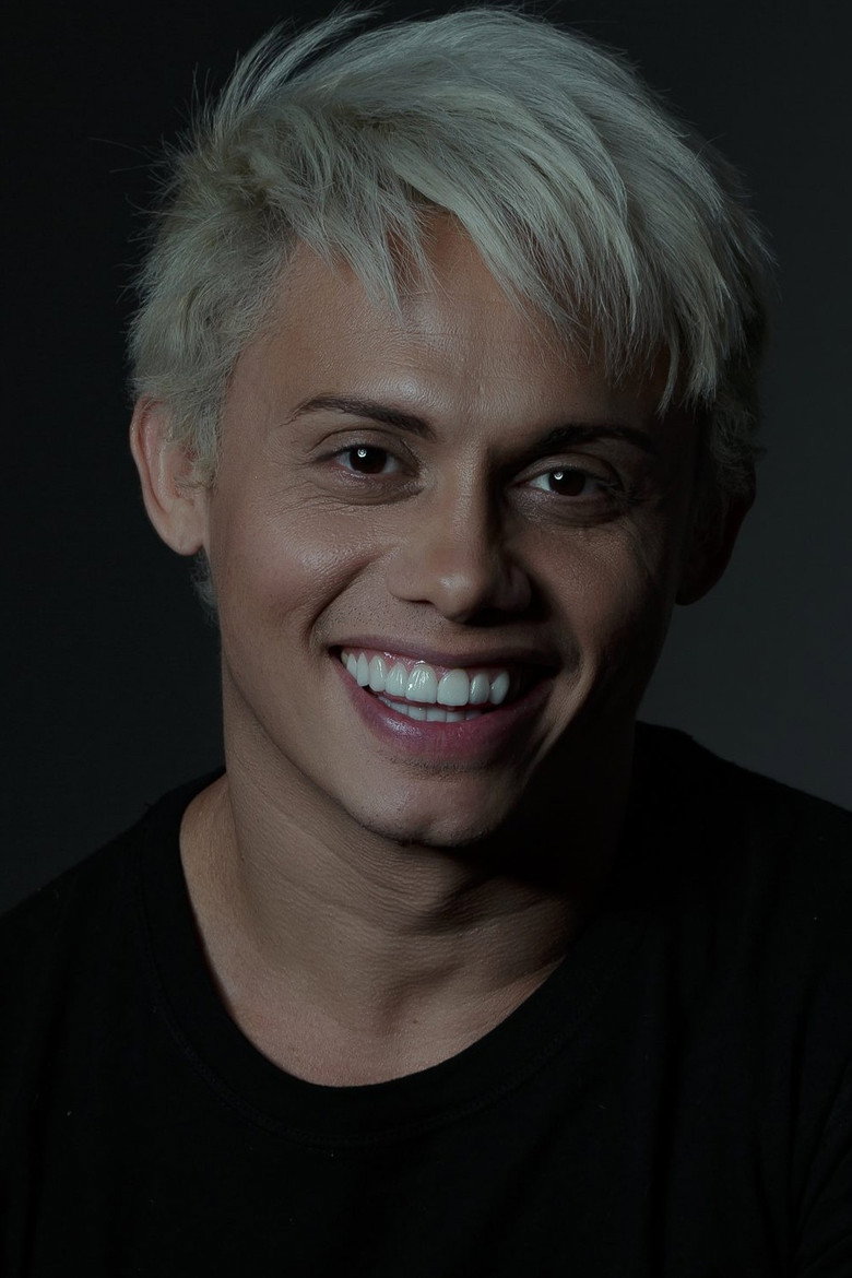 Silvero Pereira photo 8