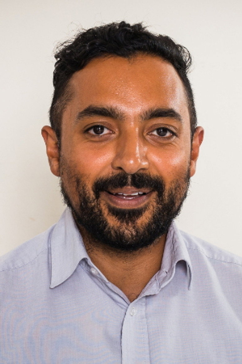 Mo Hussein portrait
