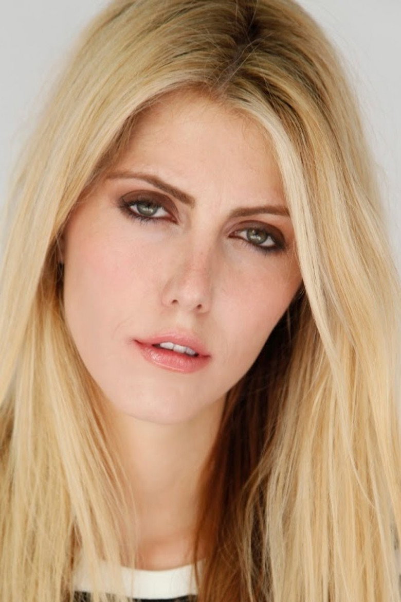 Yvonne Zima photo 8