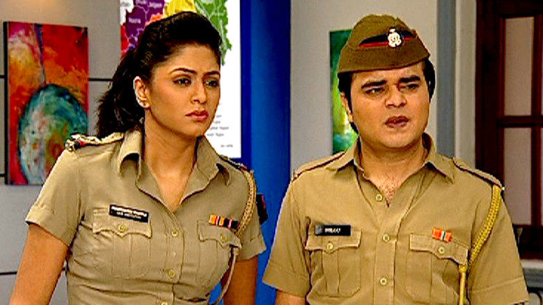 Still image for F.I.R. season 1 episode 1002: Gujrati Patakha