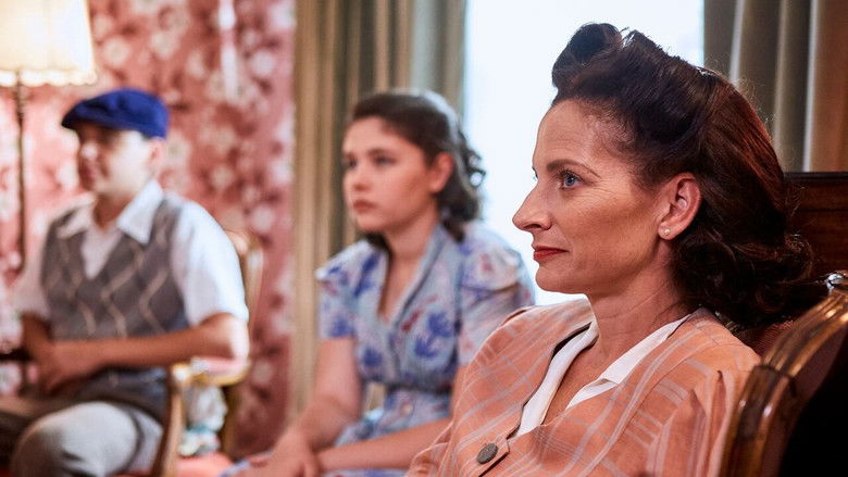 Still image for Back in Time for Dinner season 1 episode 1: The 1940s Still image for Back in Time for Dinner season 1 episode 1: The 1940s