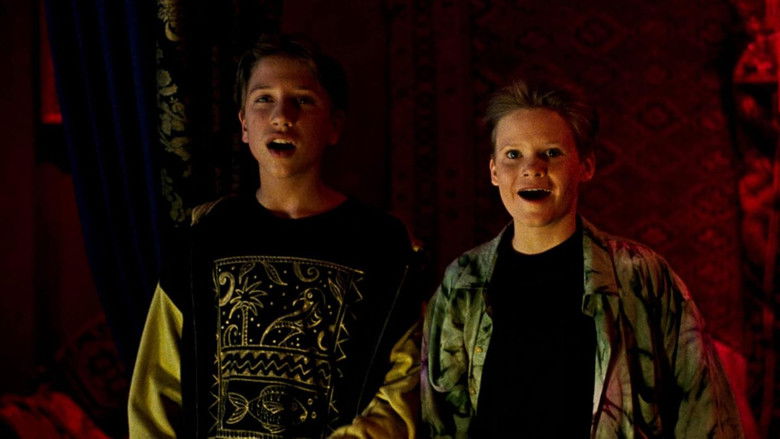 Image d'arrière-plan 11 du film My Grandpa Is a Vampire