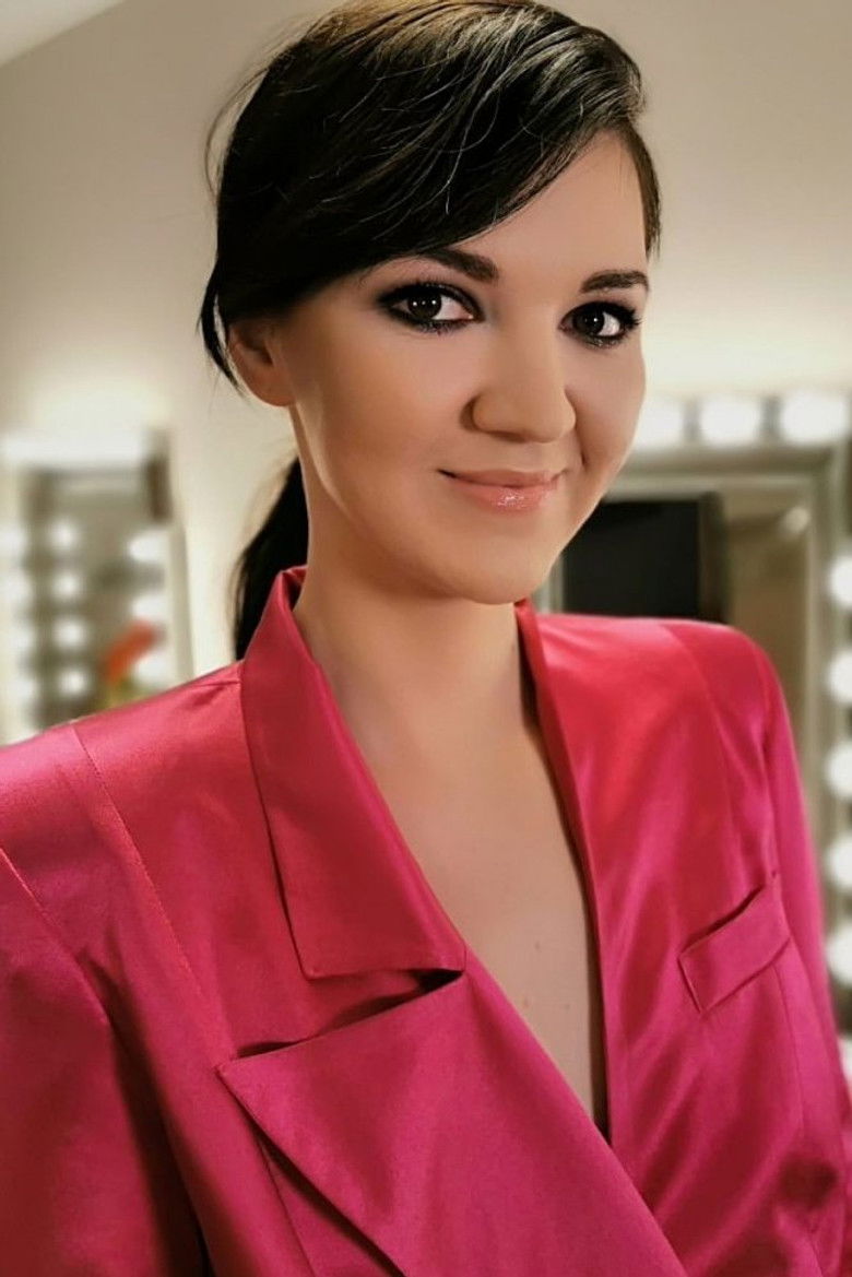 Agnieszka Brzezińska portrait image