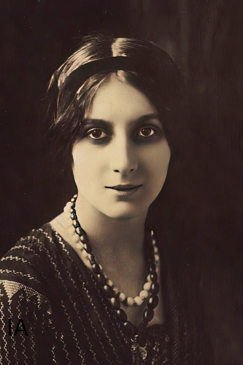 Stacia Napierkowska photo 2