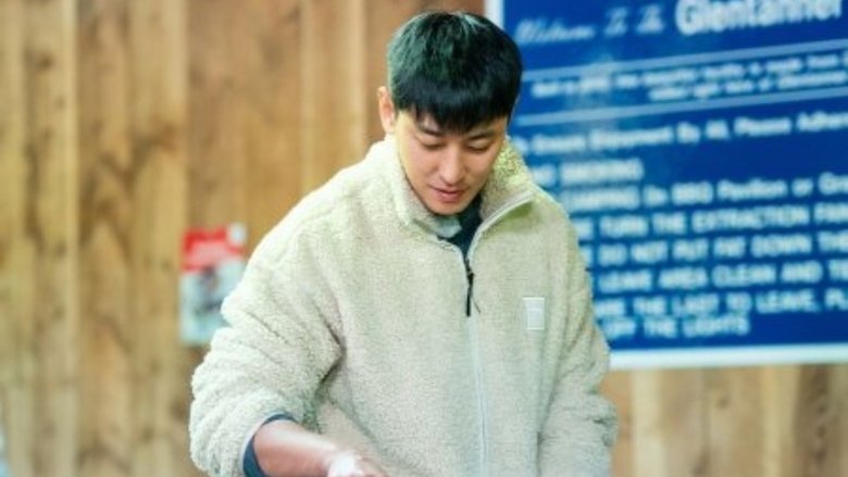 Still image for Bros On Foot season 1 episode 4: Episode 4