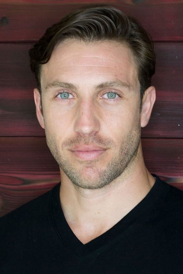 Dylan Moscovitch portrait image