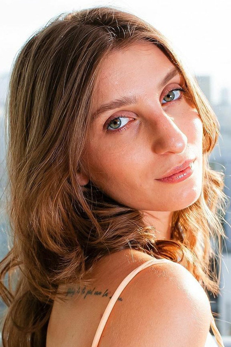 Gabie Fernandes photo