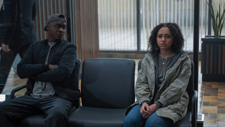 Still from Invasion - ซีซัน 3 ตอน 4