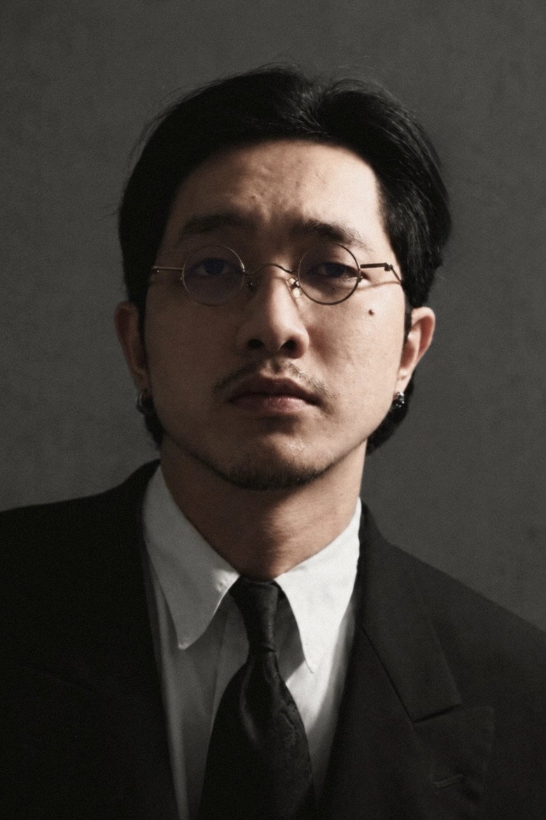 Chung Quân portrait