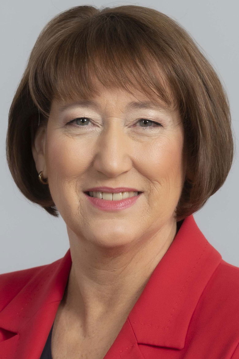 Hildegard Müller portrait image