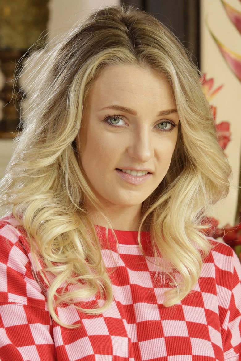 Kate Kennedy photo 3