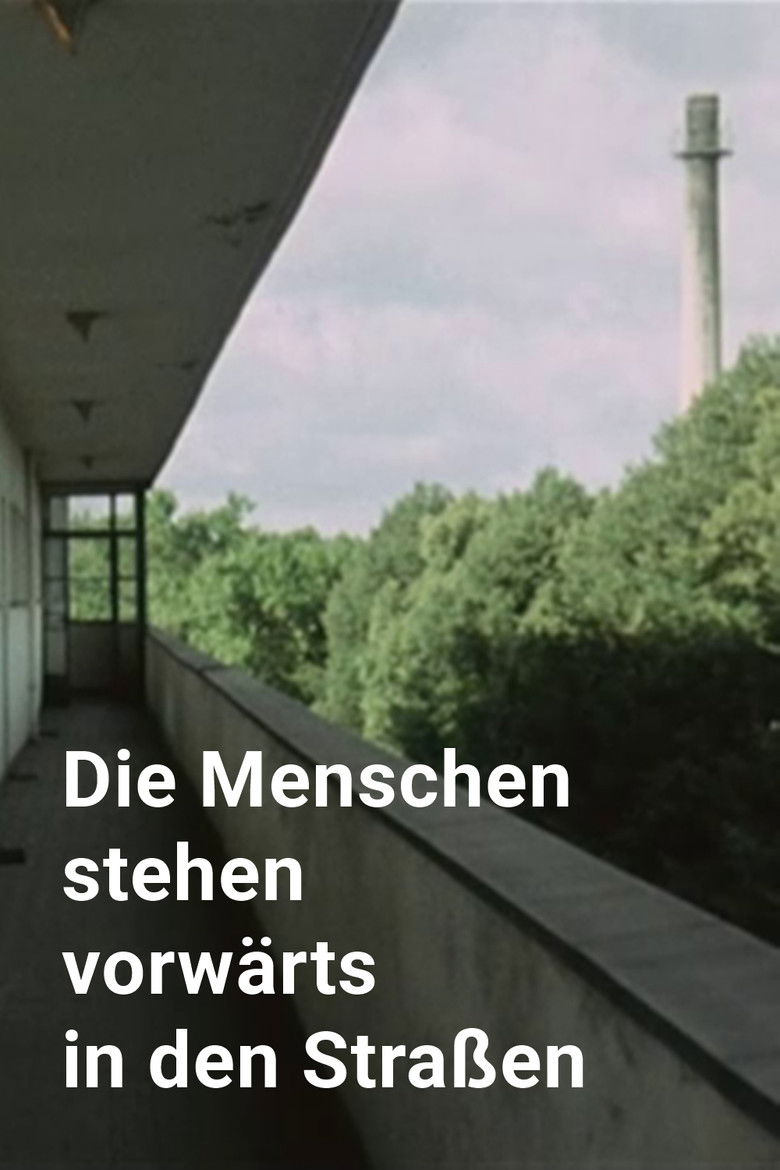 Die Menschen stehen vorwärts in den Straßen