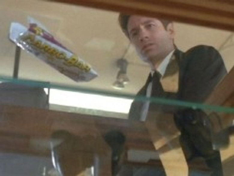 The XFiles Season 5 Episode 8 Watch Online AZseries