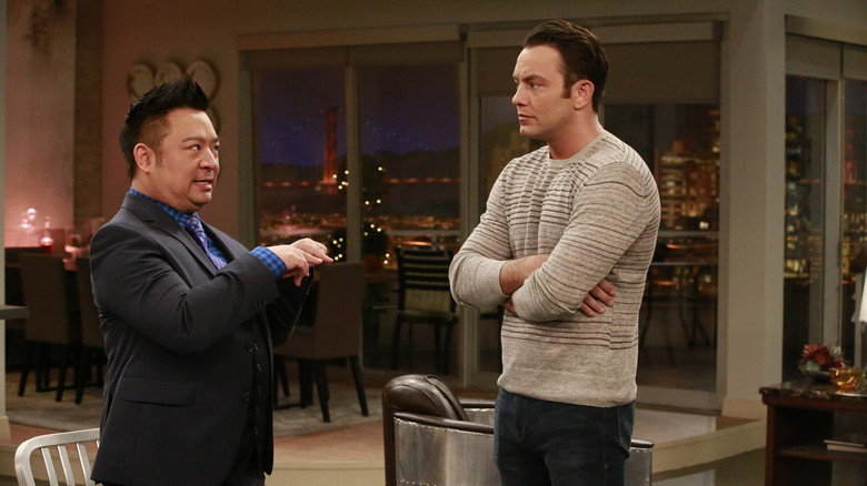 Still from Young & Hungry - Season 5 Episode 1
