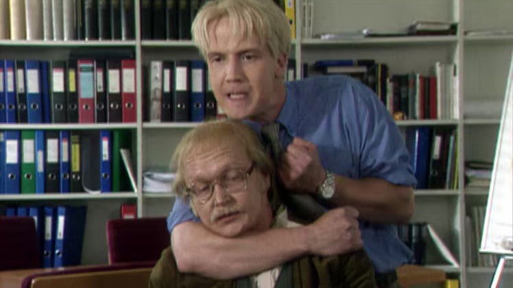 Still image for Mennen tullen season 1 episode 1: Episode 1 Still image for Mennen tullen season 1 episode 1: Episode 1