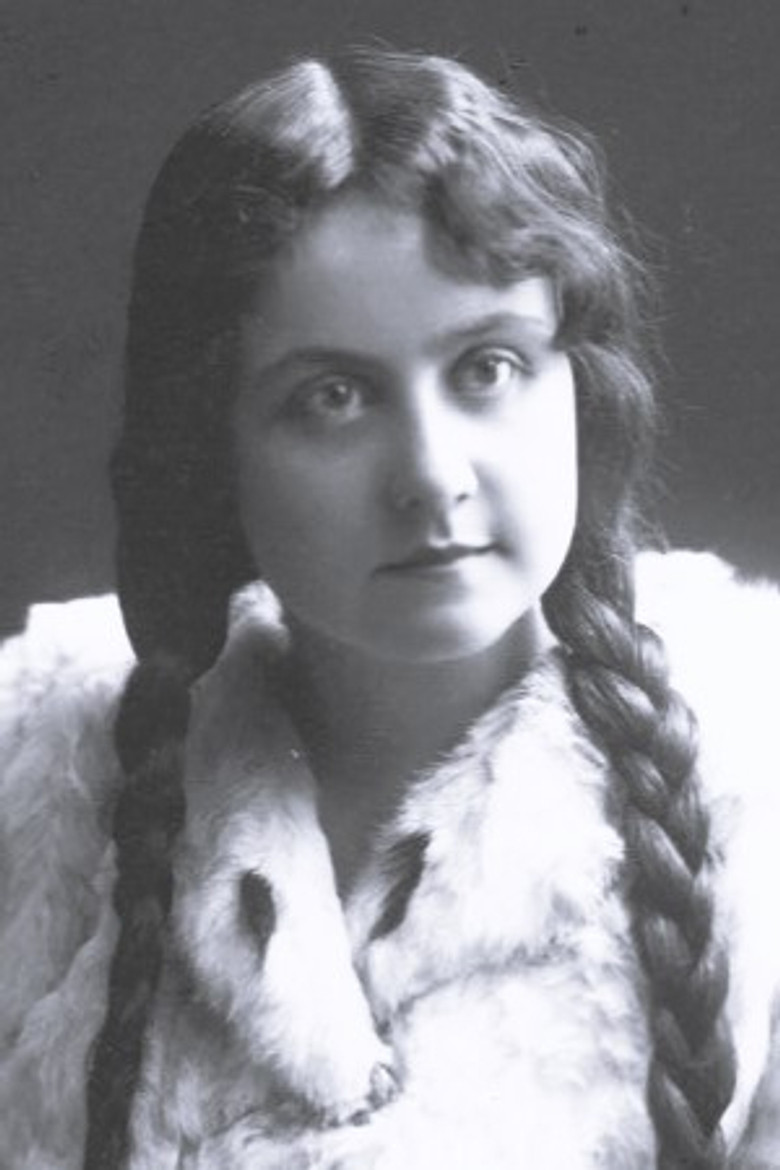 Anna Laughlin photo 2