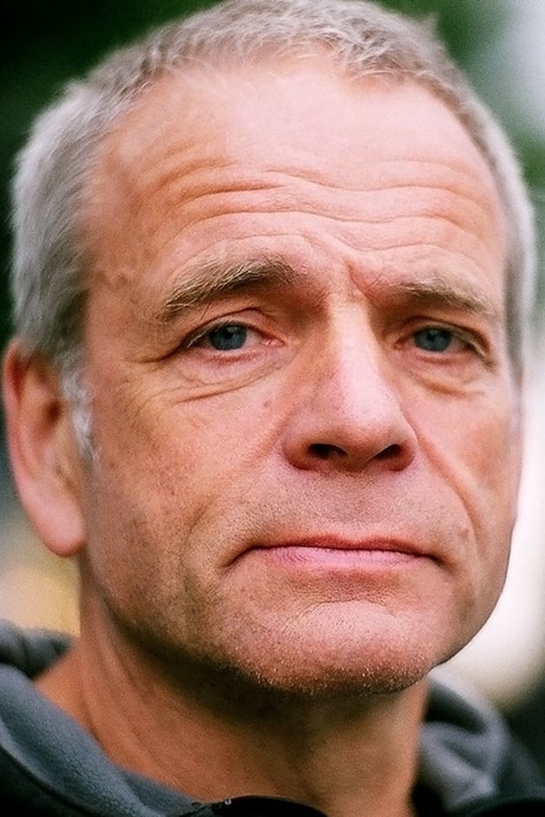 Jörg Widmer headshot