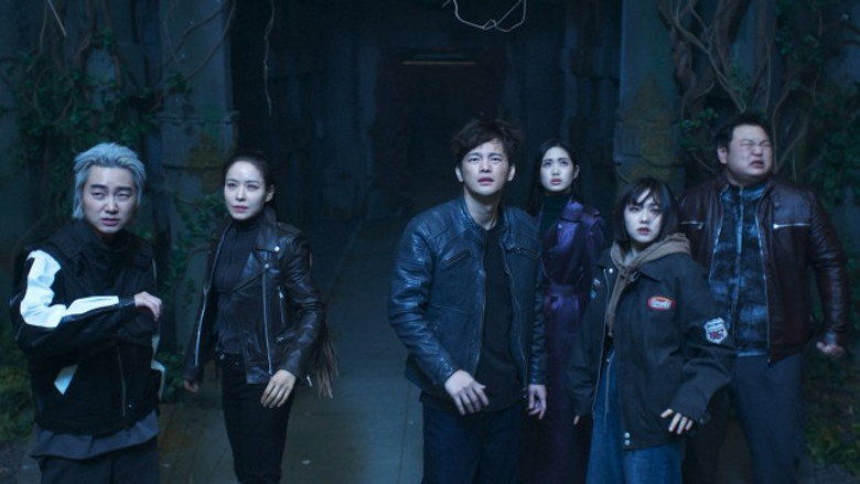 Still from Twelve - Season 1 Episode 6