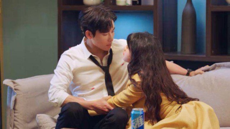 Still image for Forever Love season 1 episode 21: You Bad Man, You Kissed and Ran Still image for Forever Love season 1 episode 21: You Bad Man, You Kissed and Ran