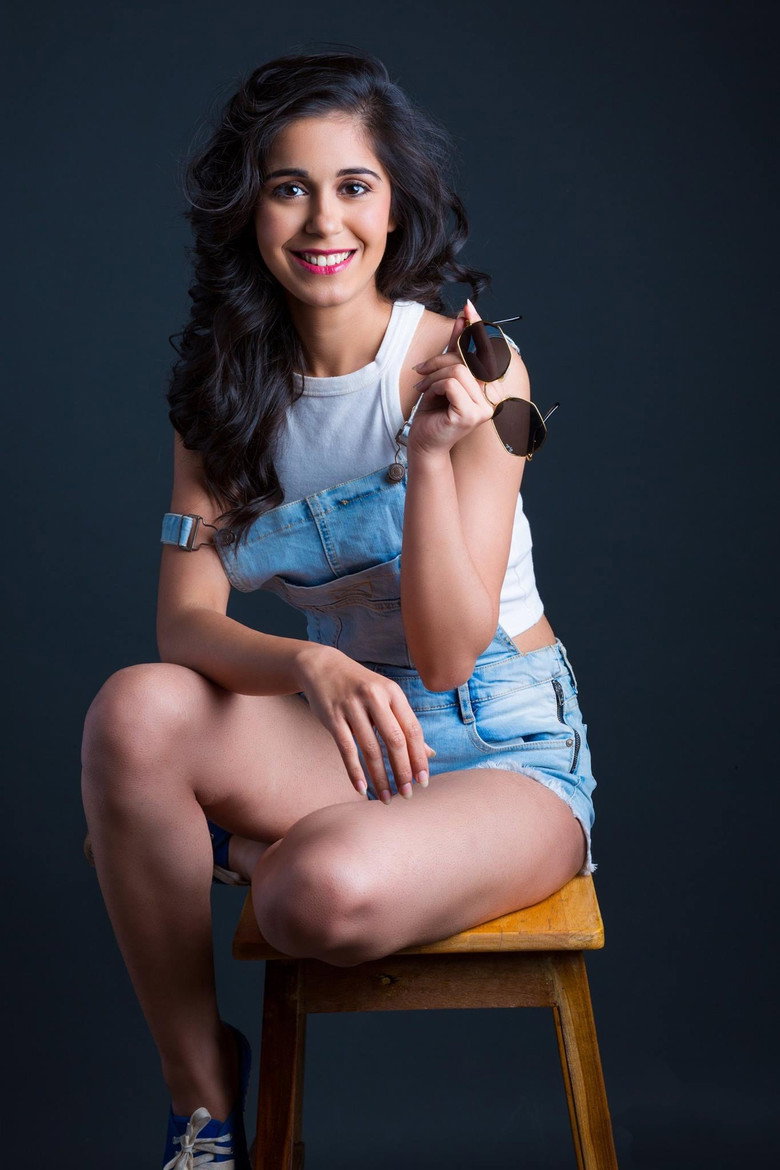 Gunjan Malhotra photo 2