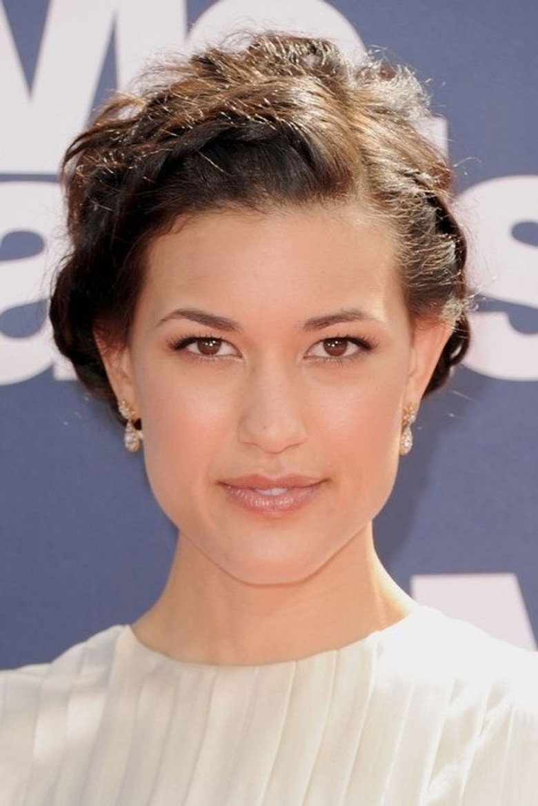 Julia Jones photo