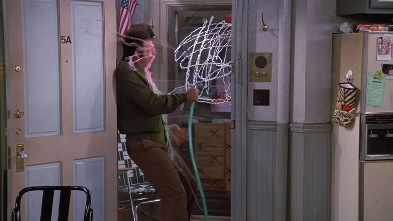Still from Seinfeld - Season 9 Episode 3