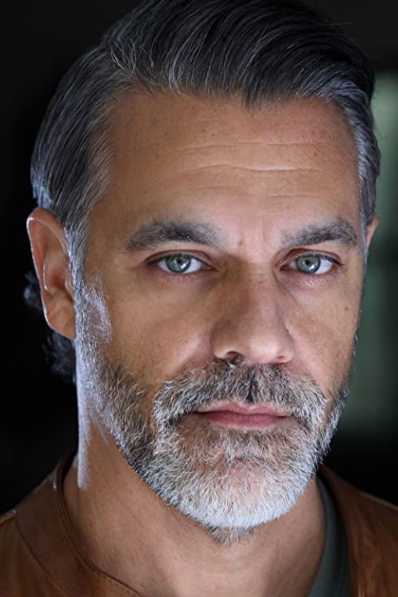 Chris Fernandes portrait image