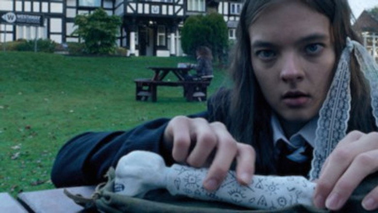 Still from Creeped Out - Season 2 Episode 9