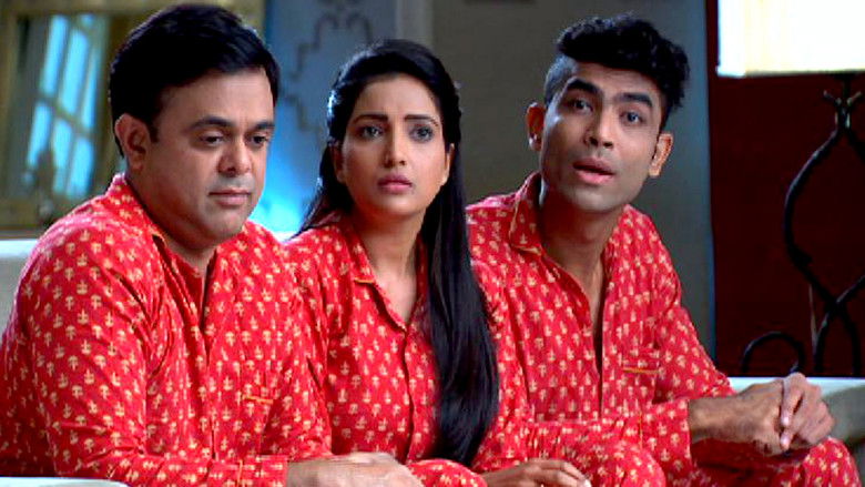 Still image for Badi Doooor Se Aaye Hai season 1 episode 328: Police Released Ghotala Family