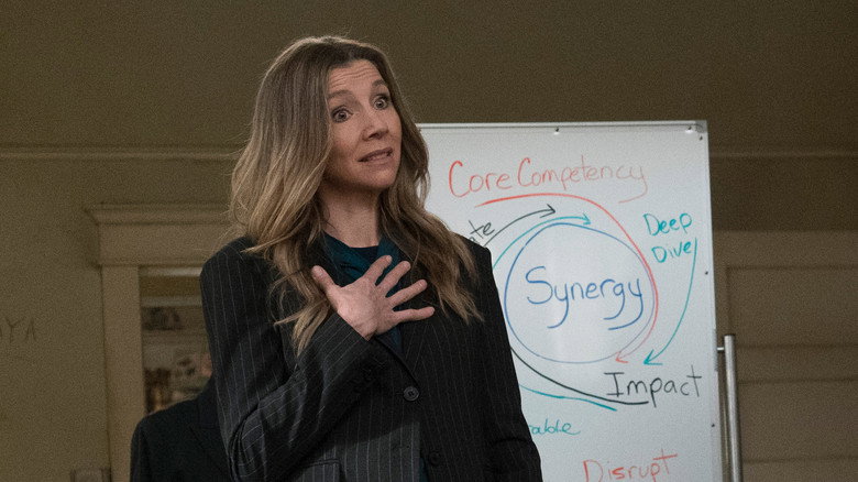 Still from Speechless - Season 3 Episode 11
