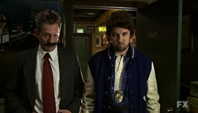 It's Always Sunny in Philadelphia S06E09 — Dee Reynolds: Shaping America's Youth episode still