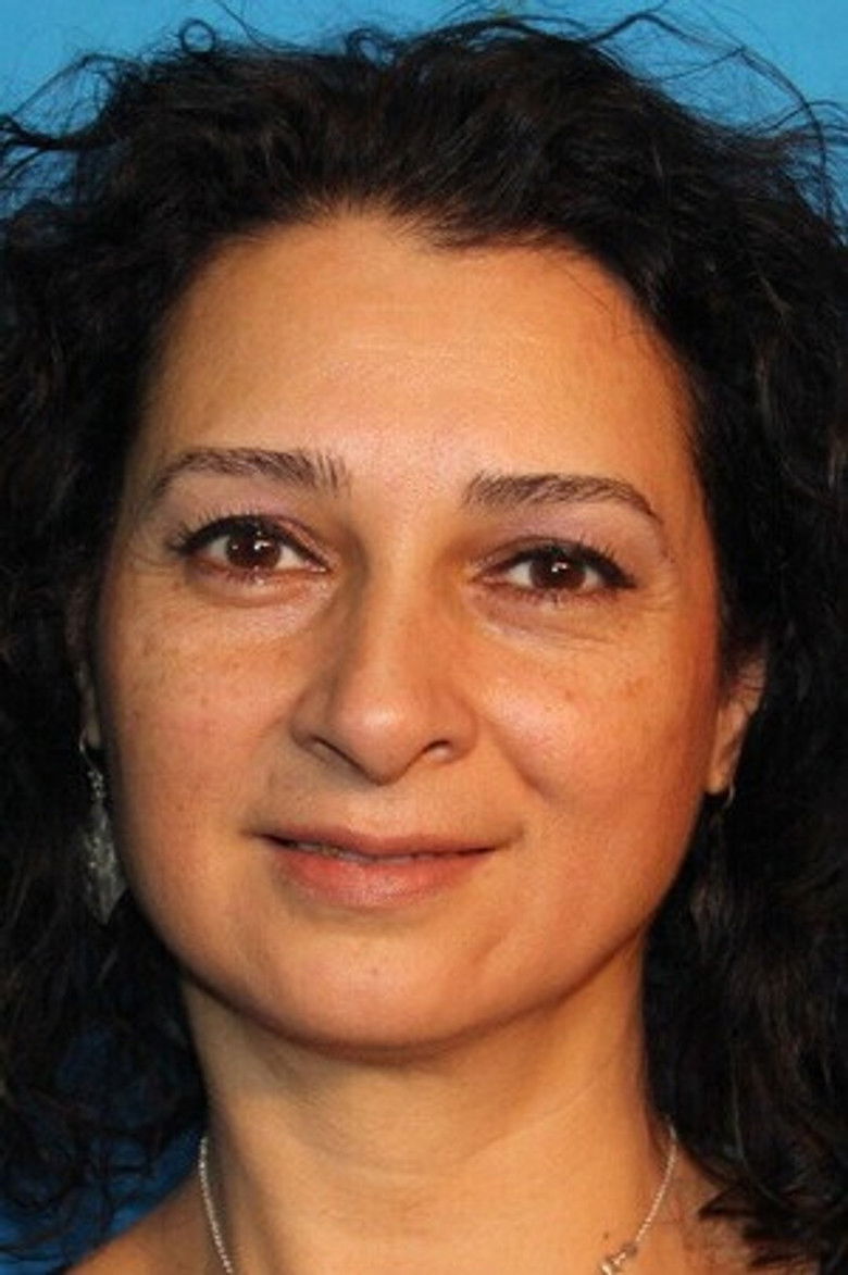Zeynep Dreyfi Zuhri portrait image