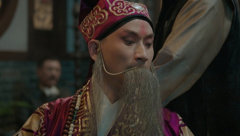 孟小荣替父登台应付陈小香 görseli